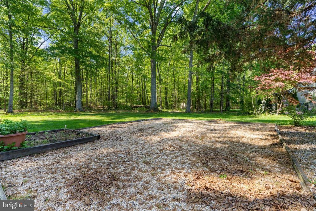 Image 47 of property listing at 1005 HAWK CHANNEL CT, West River, MD 20778