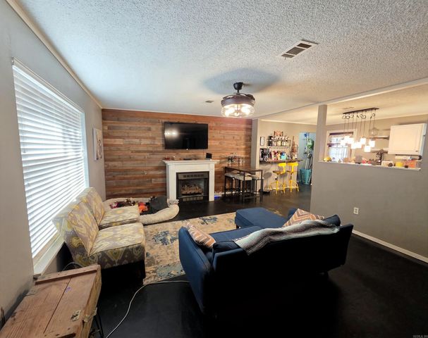 1209 Owen Street, Malvern, AR 72104