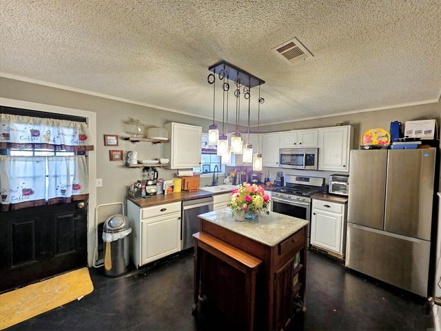 1209 Owen Street, Malvern, AR 72104