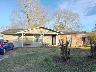 1209 Owen Street, Malvern, AR 72104