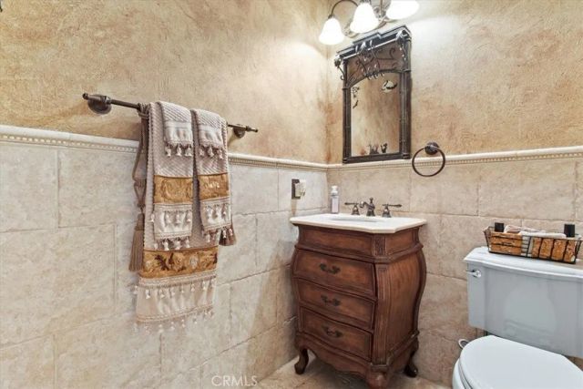 3308 Crosspointe Court, Simi Valley, CA 93065