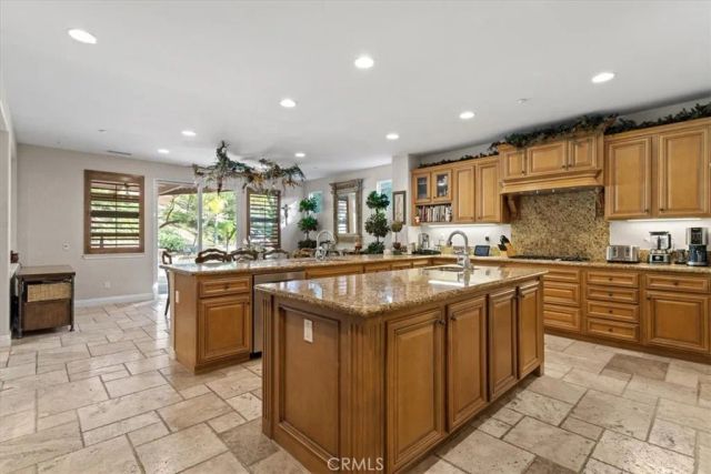 3308 Crosspointe Court, Simi Valley, CA 93065