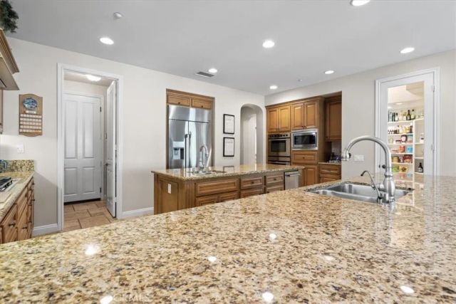 3308 Crosspointe Court, Simi Valley, CA 93065