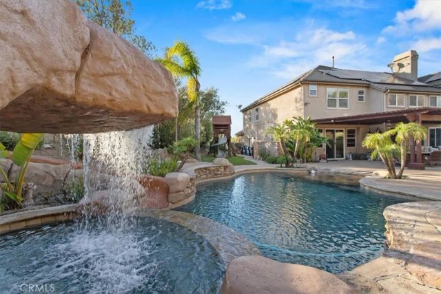 3308 Crosspointe Court, Simi Valley, CA 93065