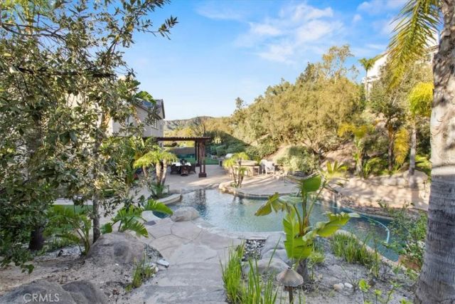 3308 Crosspointe Court, Simi Valley, CA 93065