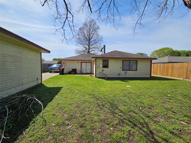 11322 Grayling Lane, Houston, TX 77067