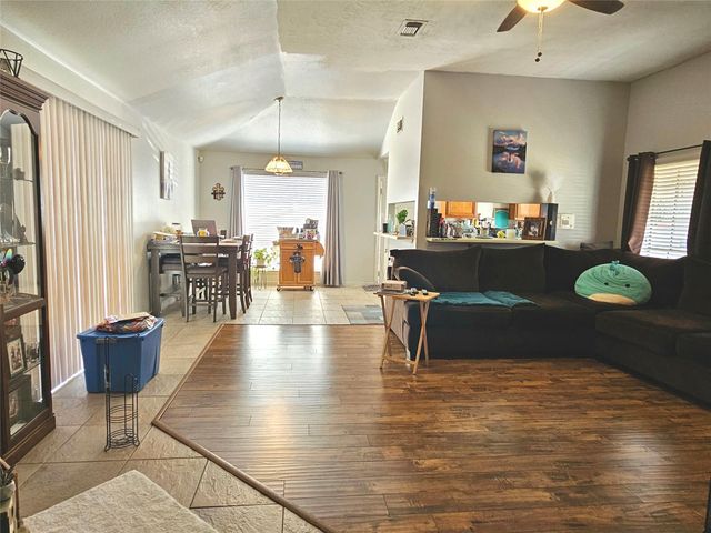 11322 Grayling Lane, Houston, TX 77067