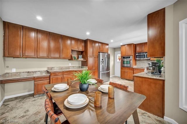 3565 Eldorado Drive, Rocky River, OH 44116