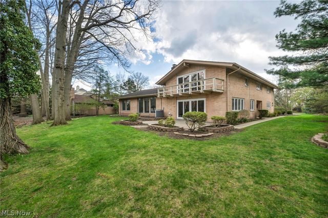 3565 Eldorado Drive, Rocky River, OH 44116