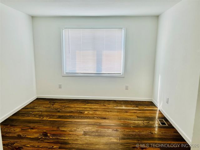 1805 S Osage Avenue, Skiatook, OK 74070