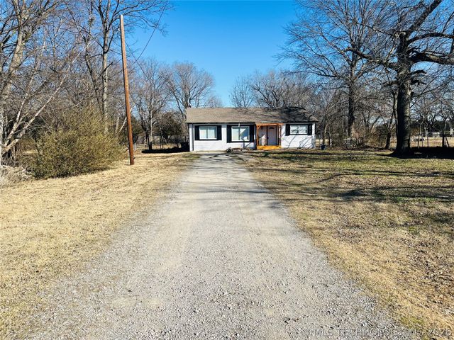 1805 S Osage Avenue, Skiatook, OK 74070