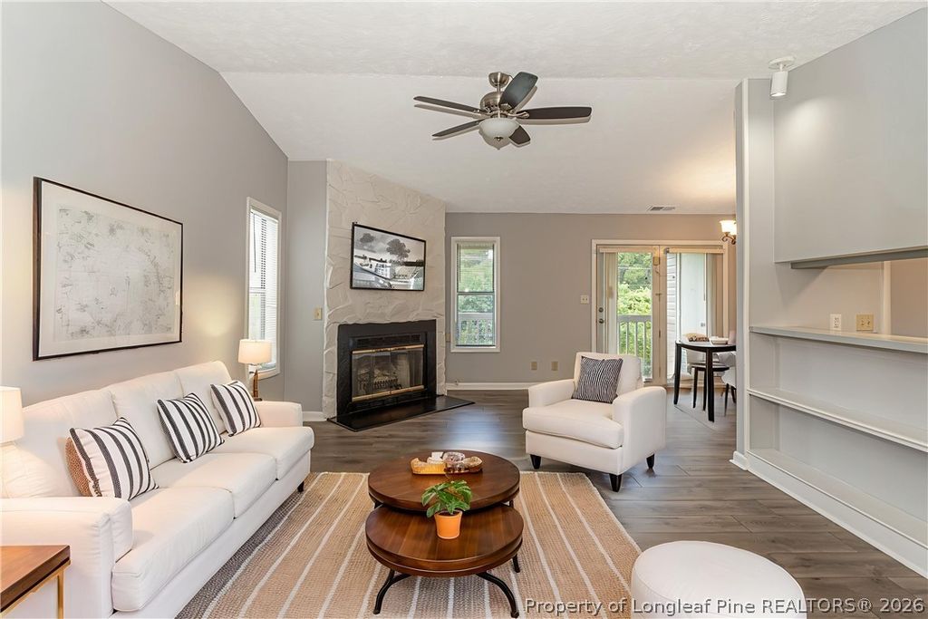 679 Bartons Landing Landing 6, Fayetteville, NC 28314 — photo 2