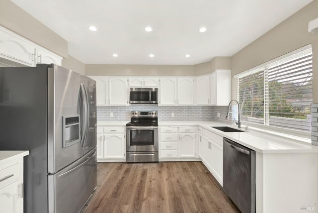 1437 Shelby Dr, Fairfield, CA 94534