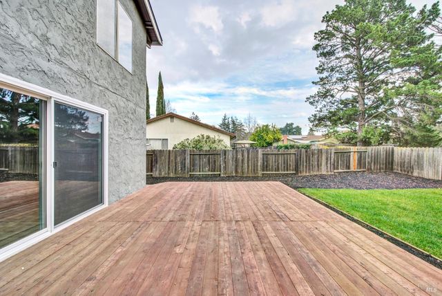 1437 Shelby Dr, Fairfield, CA 94534