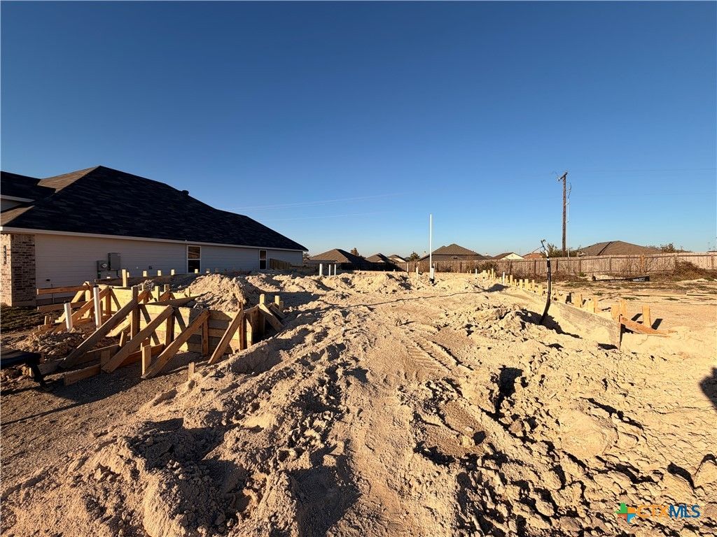 418 University Avenue, Troy, TX 76579