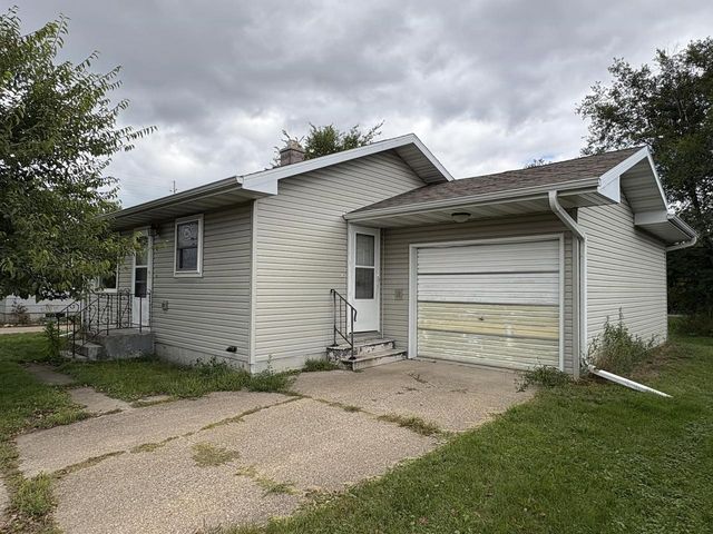 220 N 19TH AVENUE, Wisconsin Rapids, WI 54495