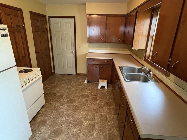 220 N 19TH AVENUE, Wisconsin Rapids, WI 54495