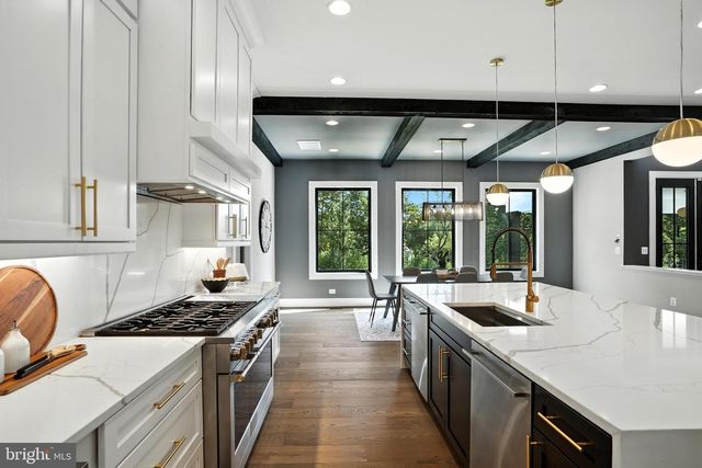 1321 HUNTER MILL RD, Vienna, VA 22182