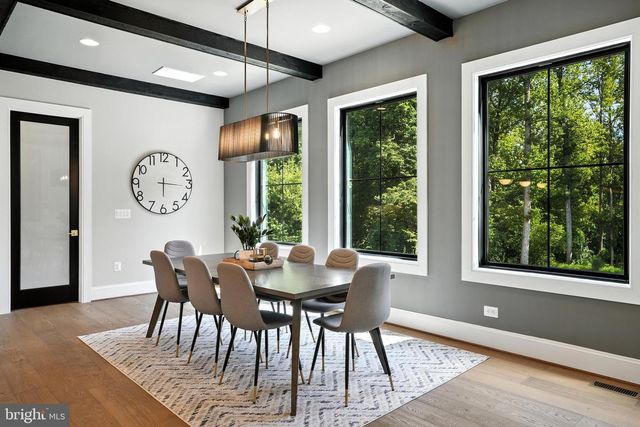 1321 HUNTER MILL RD, Vienna, VA 22182