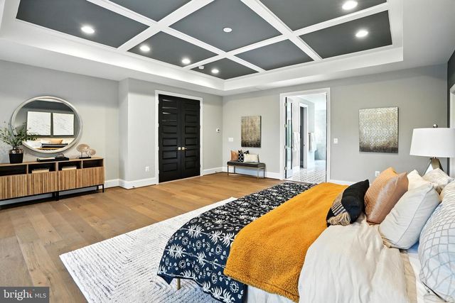 1321 HUNTER MILL RD, Vienna, VA 22182