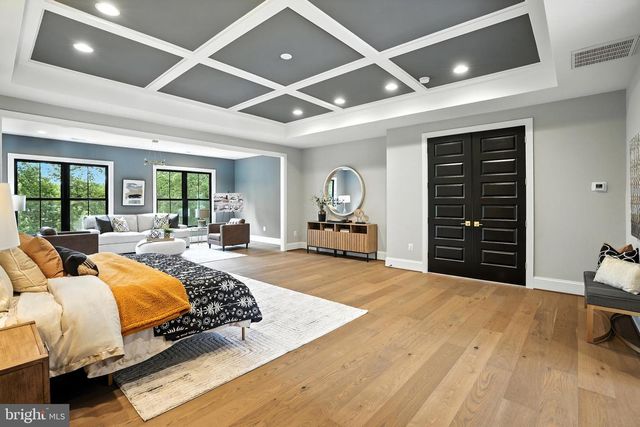 1321 HUNTER MILL RD, Vienna, VA 22182