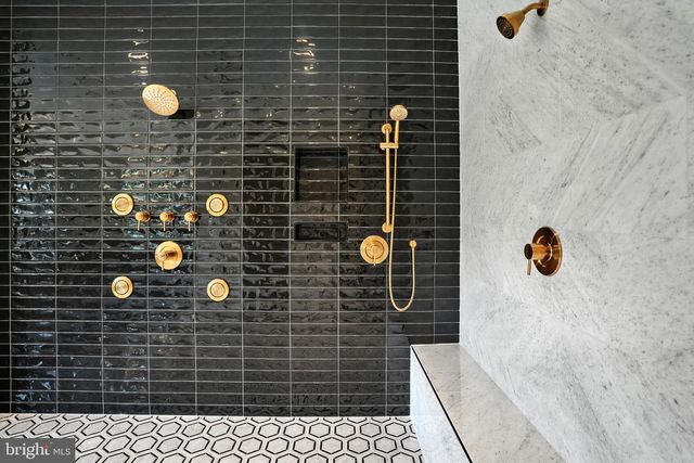 1321 HUNTER MILL RD, Vienna, VA 22182