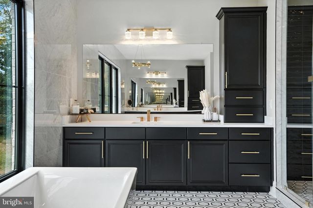 1321 HUNTER MILL RD, Vienna, VA 22182