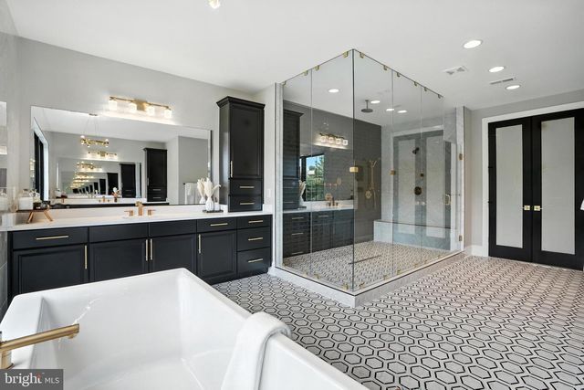 1321 HUNTER MILL RD, Vienna, VA 22182