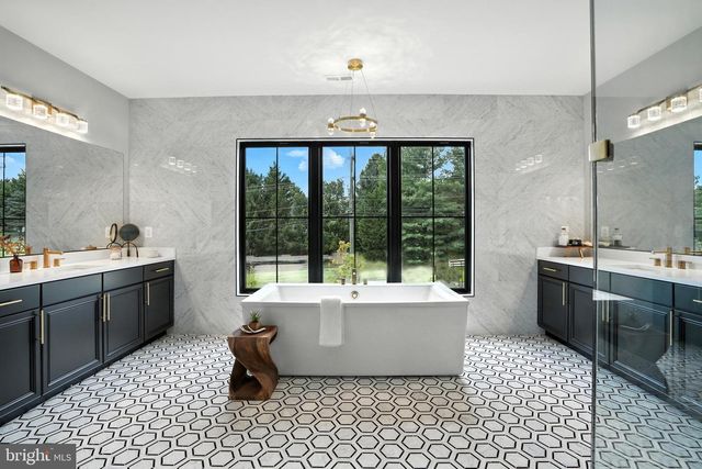 1321 HUNTER MILL RD, Vienna, VA 22182