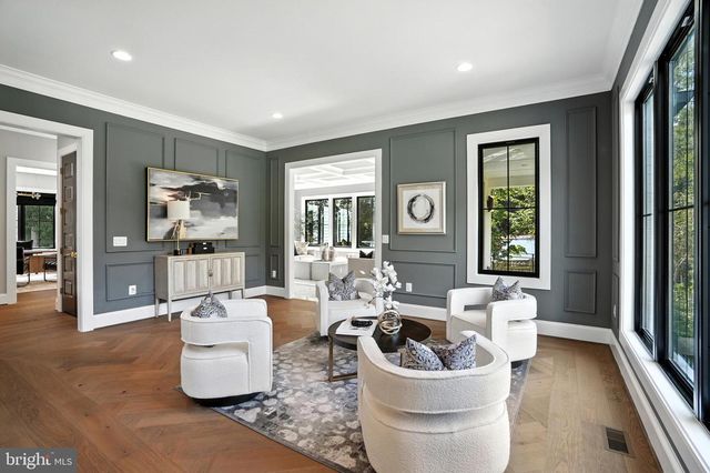 1321 HUNTER MILL RD, Vienna, VA 22182