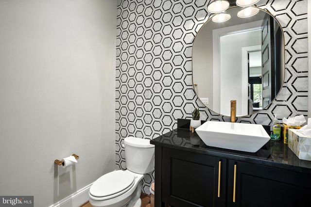 1321 HUNTER MILL RD, Vienna, VA 22182