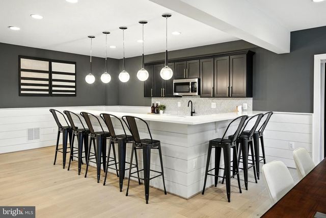 1321 HUNTER MILL RD, Vienna, VA 22182