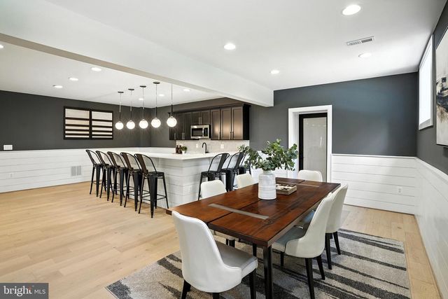 1321 HUNTER MILL RD, Vienna, VA 22182