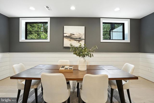 1321 HUNTER MILL RD, Vienna, VA 22182