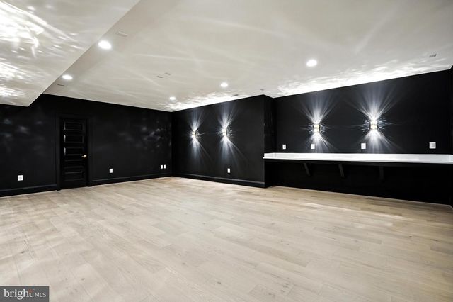 1321 HUNTER MILL RD, Vienna, VA 22182