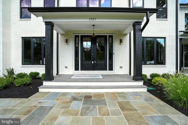 1321 HUNTER MILL RD, Vienna, VA 22182