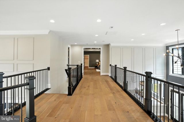 1321 HUNTER MILL RD, Vienna, VA 22182