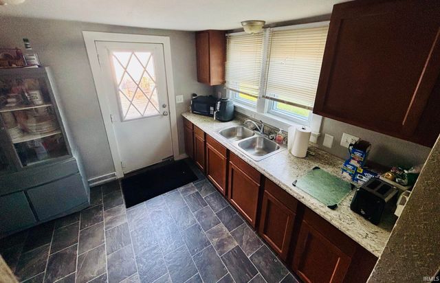 2004 N Milton Street, Muncie, IN 47303