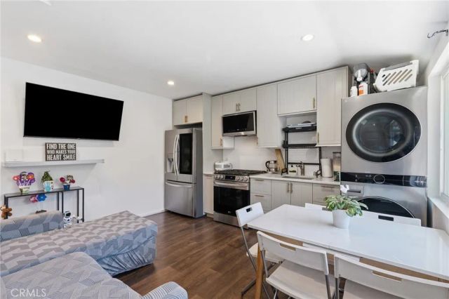 7312 Caldus Avenue, Van Nuys, CA 91406