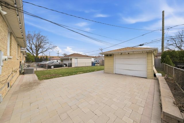 3239 Sarah Street, Franklin Park, IL 60131