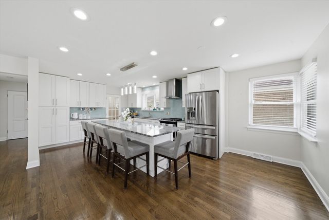 3239 Sarah Street, Franklin Park, IL 60131