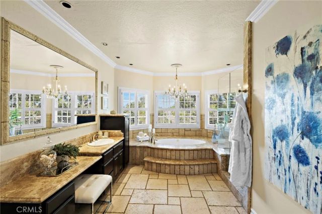 22051 Oak Grove, Mission Viejo, CA 92692