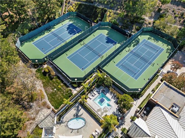 22051 Oak Grove, Mission Viejo, CA 92692