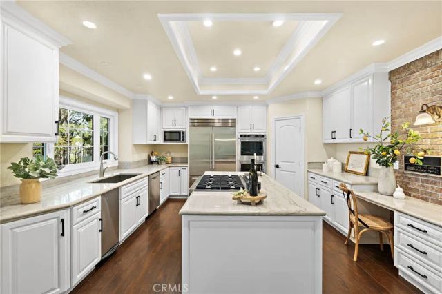 22051 Oak Grove, Mission Viejo, CA 92692