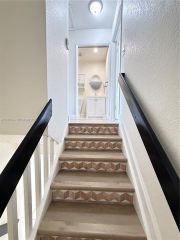 6926 NW 166th Terrace 1302, Miami Lakes, FL 33014