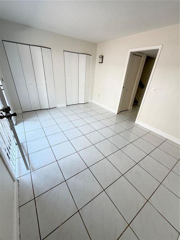 6926 NW 166th Terrace 1302, Miami Lakes, FL 33014