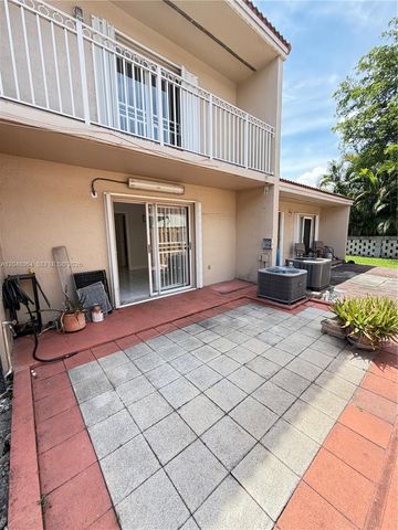 6926 NW 166th Terrace 1302, Miami Lakes, FL 33014