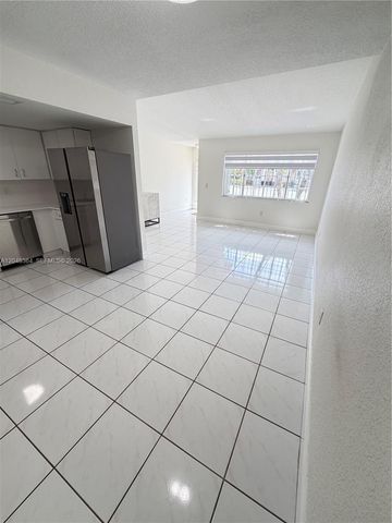 6926 NW 166th Terrace 1302, Miami Lakes, FL 33014