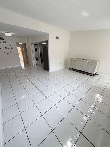 6926 NW 166th Terrace 1302, Miami Lakes, FL 33014
