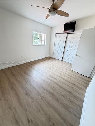 6926 NW 166th Terrace 1302, Miami Lakes, FL 33014